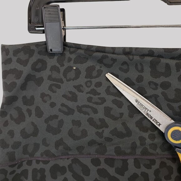 Nike One Dri-FIT High-Rise Printed Leopard Leggings  Women's Pants XL - Picture 10 of 10